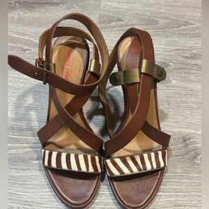LUXURY REBEL HEELS VERY LIGHTLY WORN